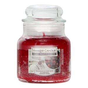Yankee Candle Home Inspiration geurkaars / Cherry Vanilla / Small Jar / 104 g